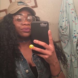 Meet your Posher, Denise